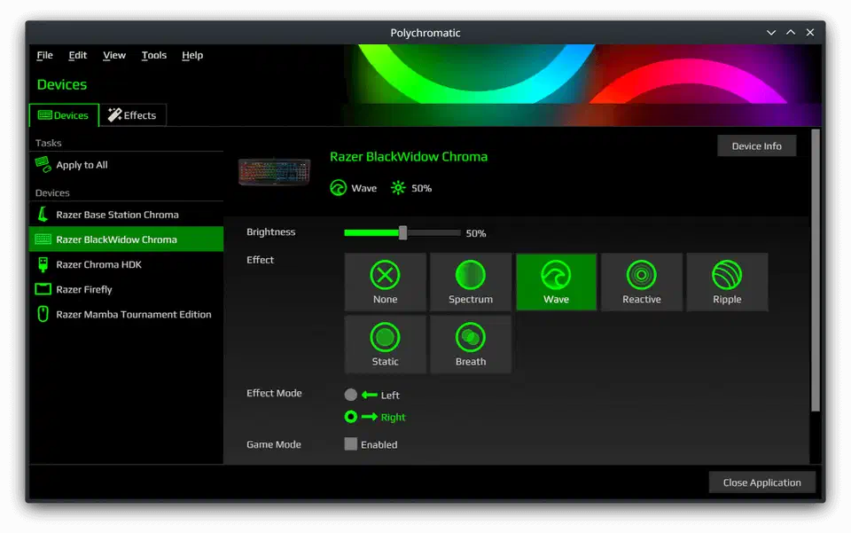 Polychromatic device window listing five Razer devices, with a BlackWidow Chroma keyboard selected and lighting effects such as Wave, Spectrum and Ripple shown as tiles